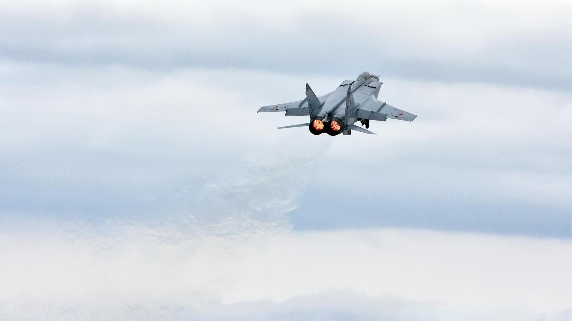 塞内加尔马术协会建立马匹基因数据库，促进马匹选育与训练。，马塞尔·里塞