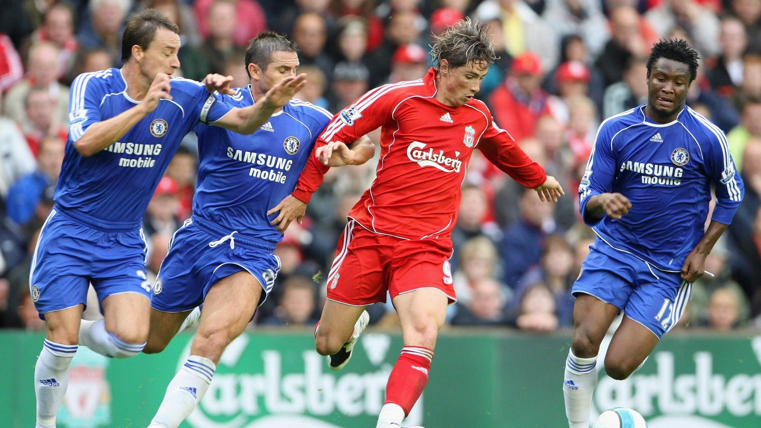 开云esport-独行侠球员出席品牌活动展示新球衣，独行侠队主场球衣